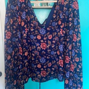 BEAUTIFUL FLORAL BLOUSE